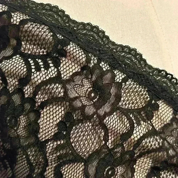 Miusol Black Lace Dress. Lined. Size 2XL. Keyhole Back - Picture 3 of 7